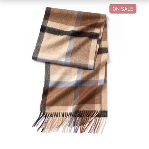 Luxury Cashmere Scarf with Tassels – Stylish Wrap and Shawl - Picture 10 of 14